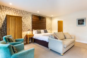 The Royal Oak Hotel Room